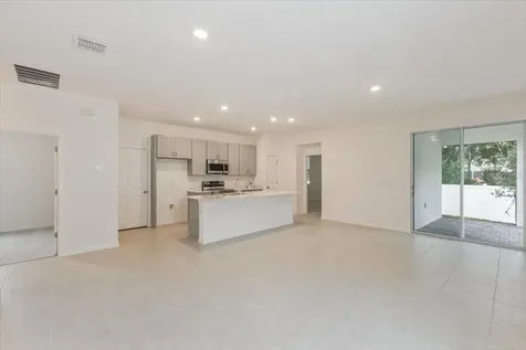 243 Fredericksburg Avenue Orange City FL 32763