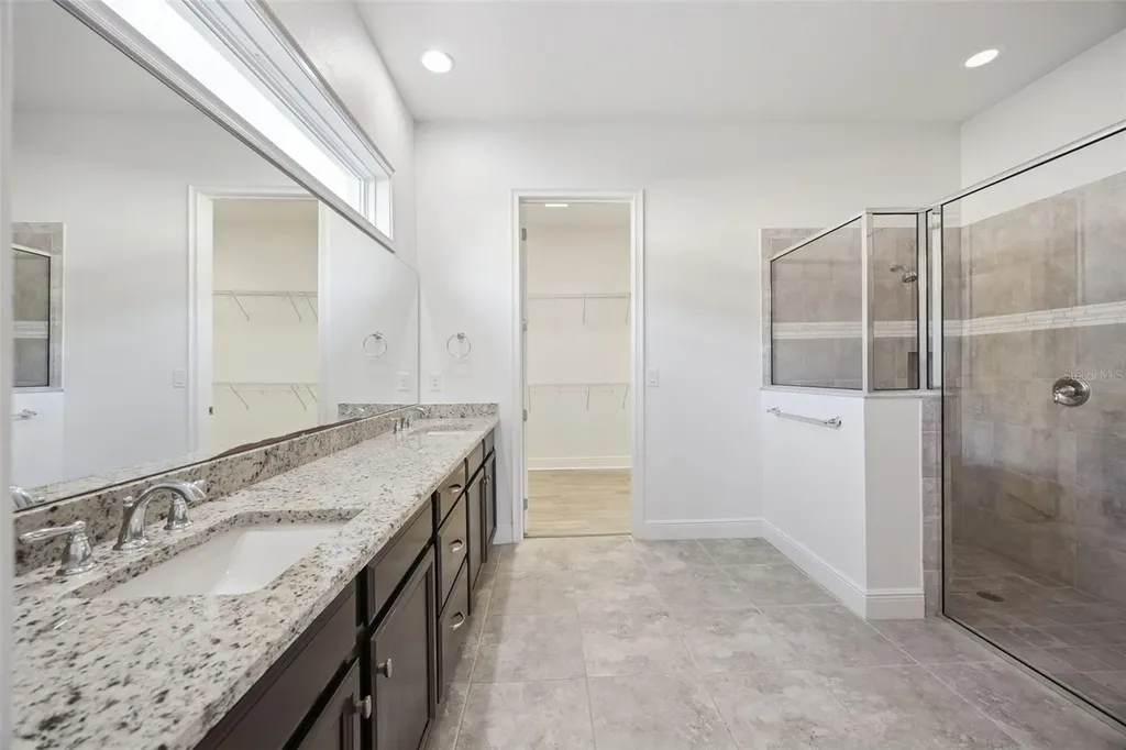 5013 E Fountainwood Drive St Cloud FL 34772