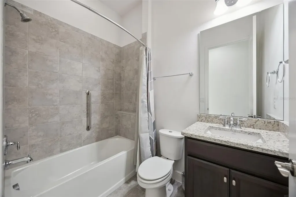 5013 E Fountainwood Drive St Cloud FL 34772