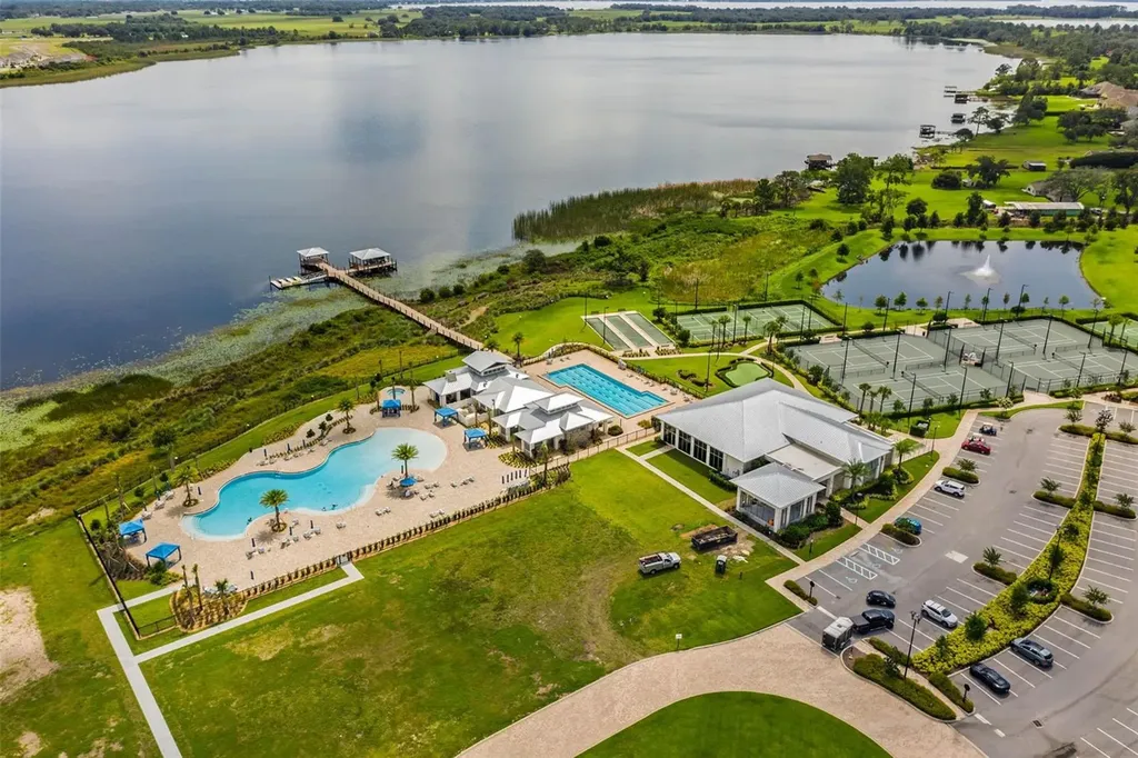 5013 E Fountainwood Drive St Cloud FL 34772