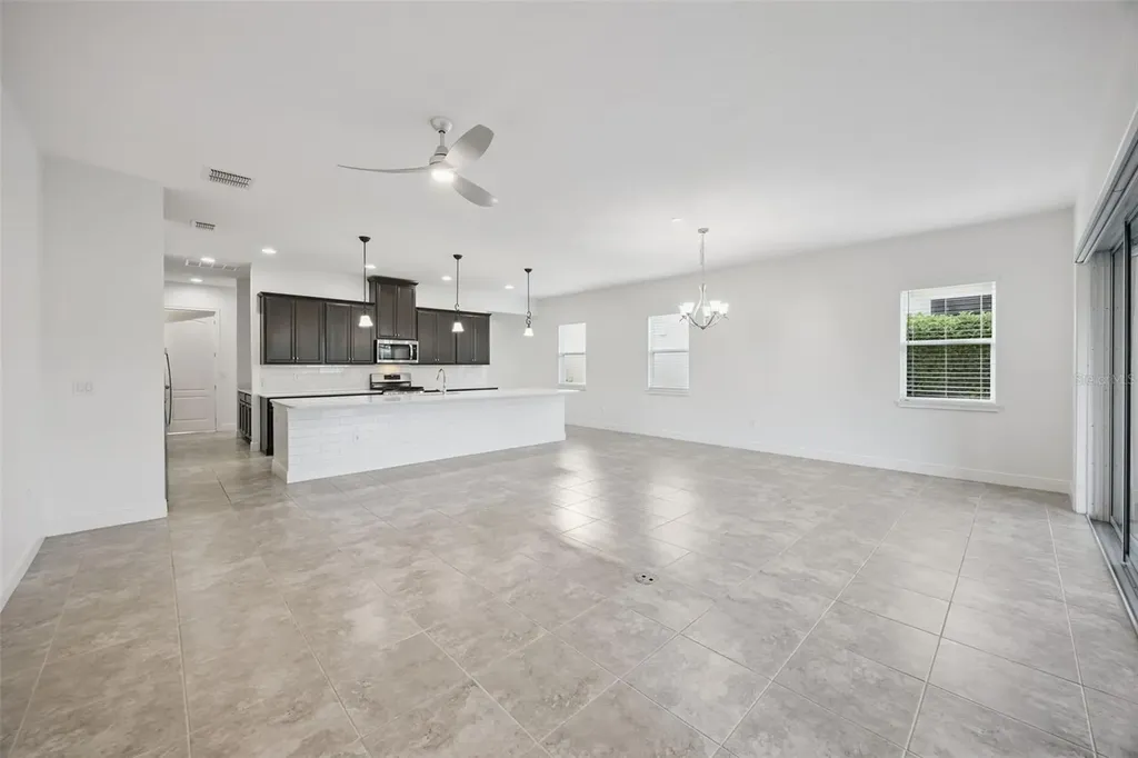 5013 E Fountainwood Drive St Cloud FL 34772