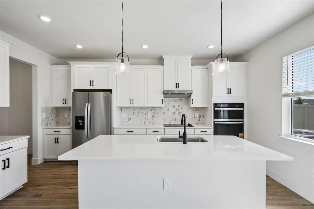 184 Shady Edge Loop Nokomis FL 34275