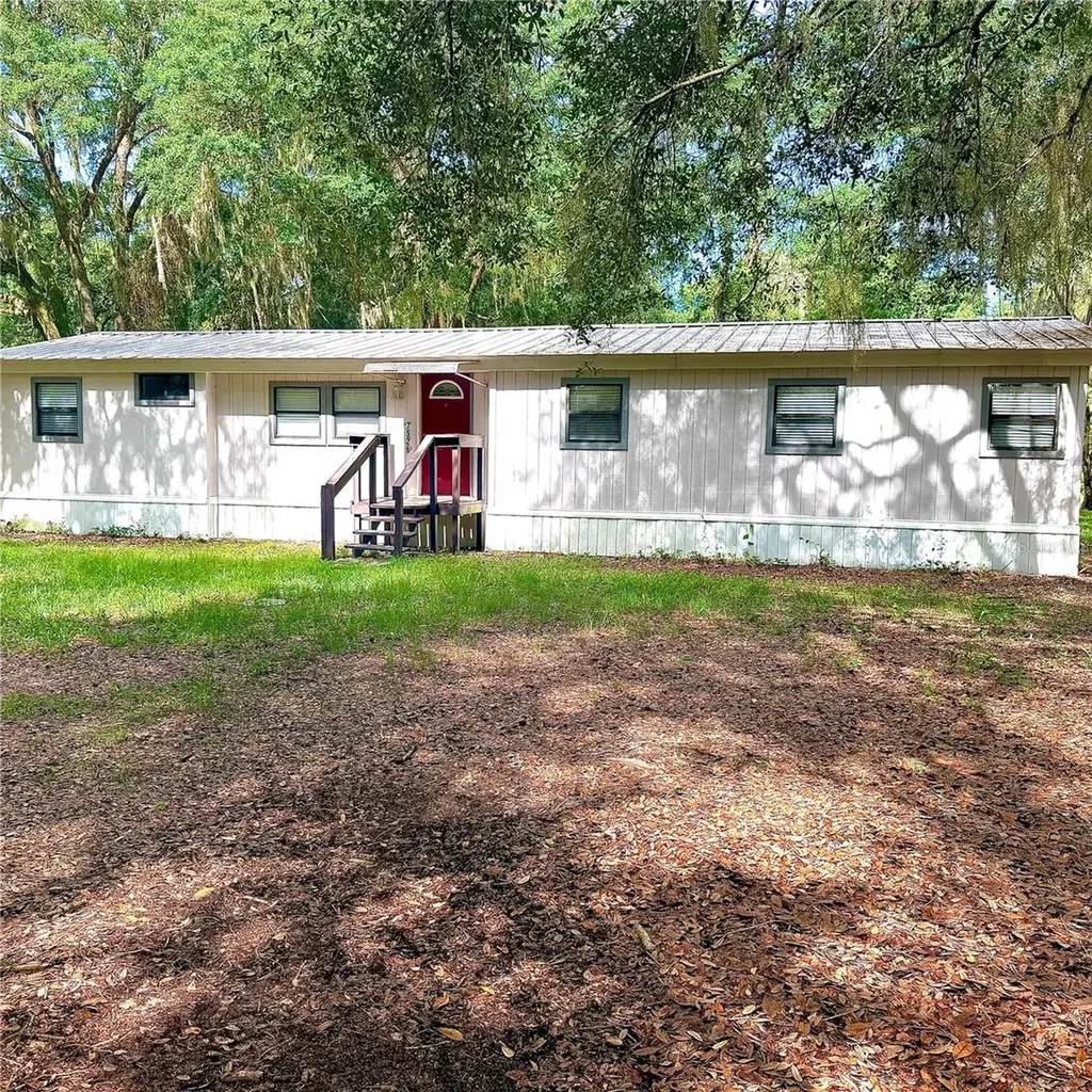 7526 NE 221st Street Melrose FL 32666