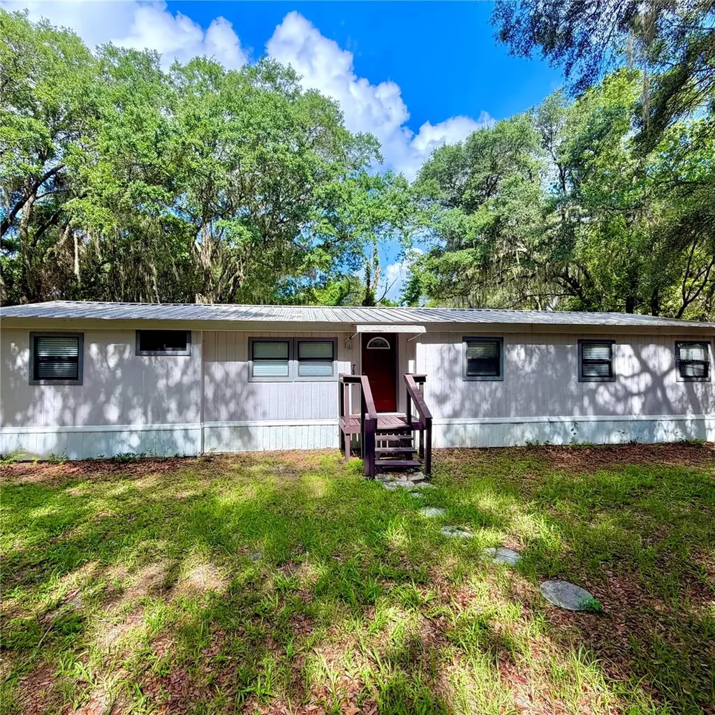 7526 NE 221st Street Melrose FL 32666