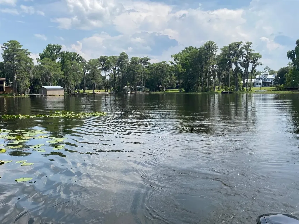 7526 NE 221st Street Melrose FL 32666