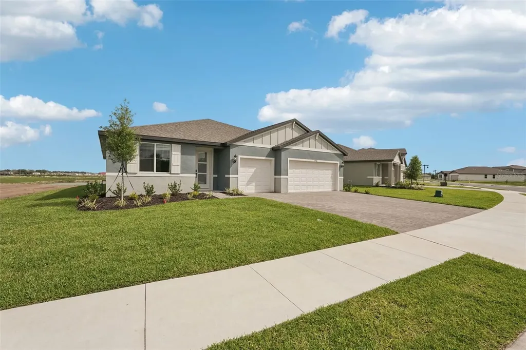 10526 Abundance Grove Way Parrish FL 34219