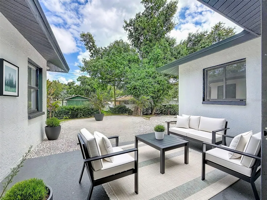 629 Albritton Avenue Sarasota FL 34232