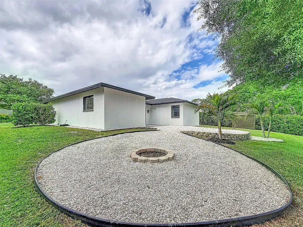 629 Albritton Avenue Sarasota FL 34232