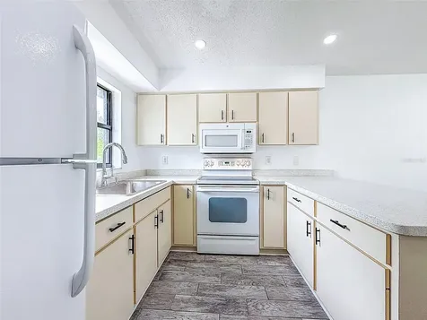 629 Albritton Avenue Sarasota FL 34232