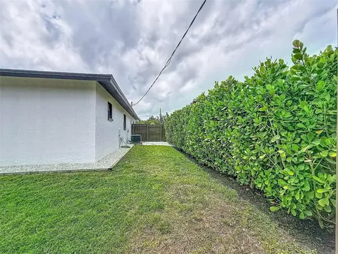 629 Albritton Avenue Sarasota FL 34232