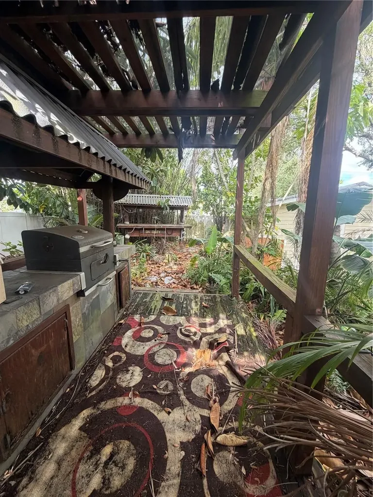 814 26th Street W Bradenton FL 34205