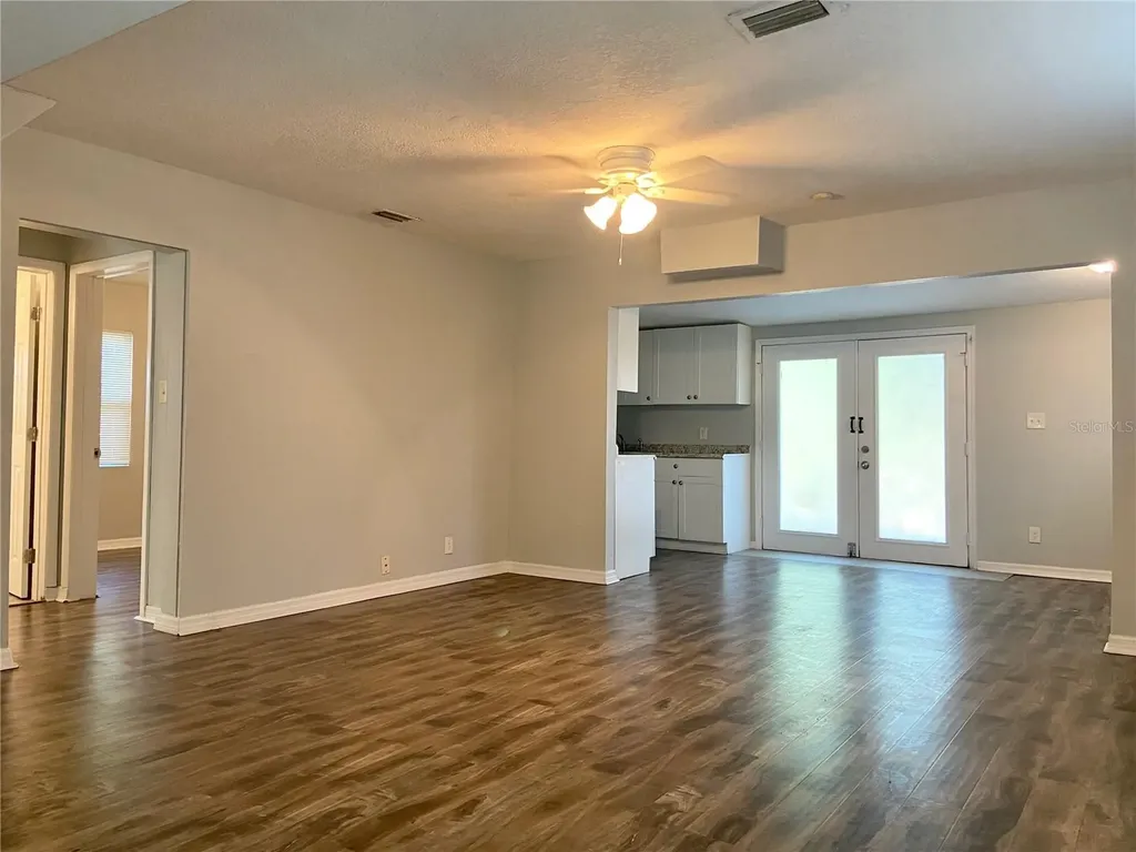 8105 N 12th Street Tampa FL 33604