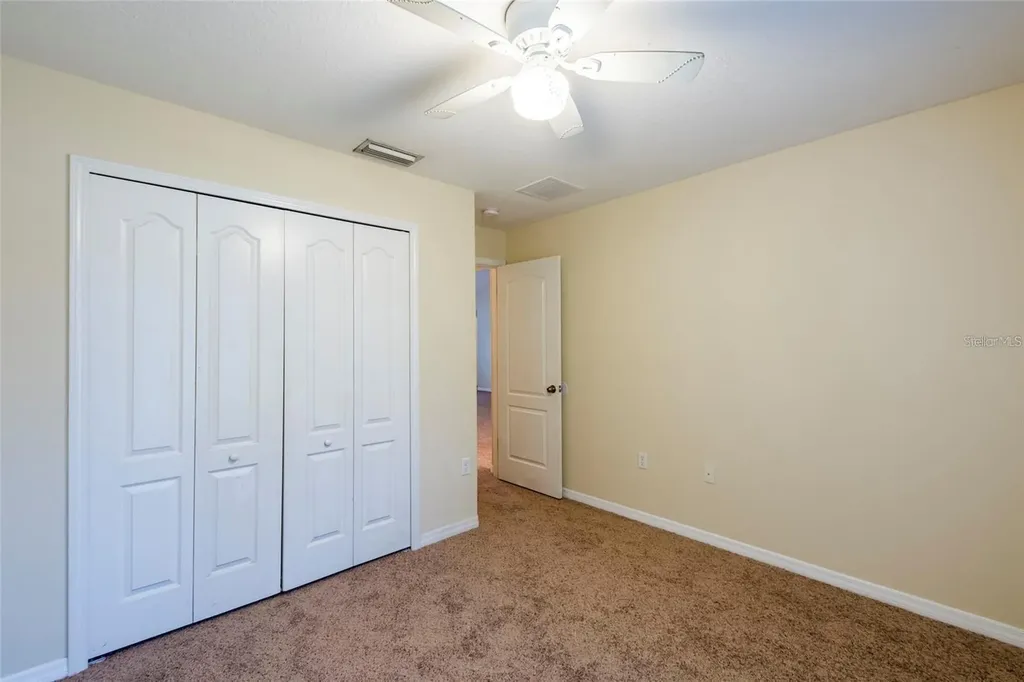 8117 Alamosa Wood Avenue Ruskin FL 33573