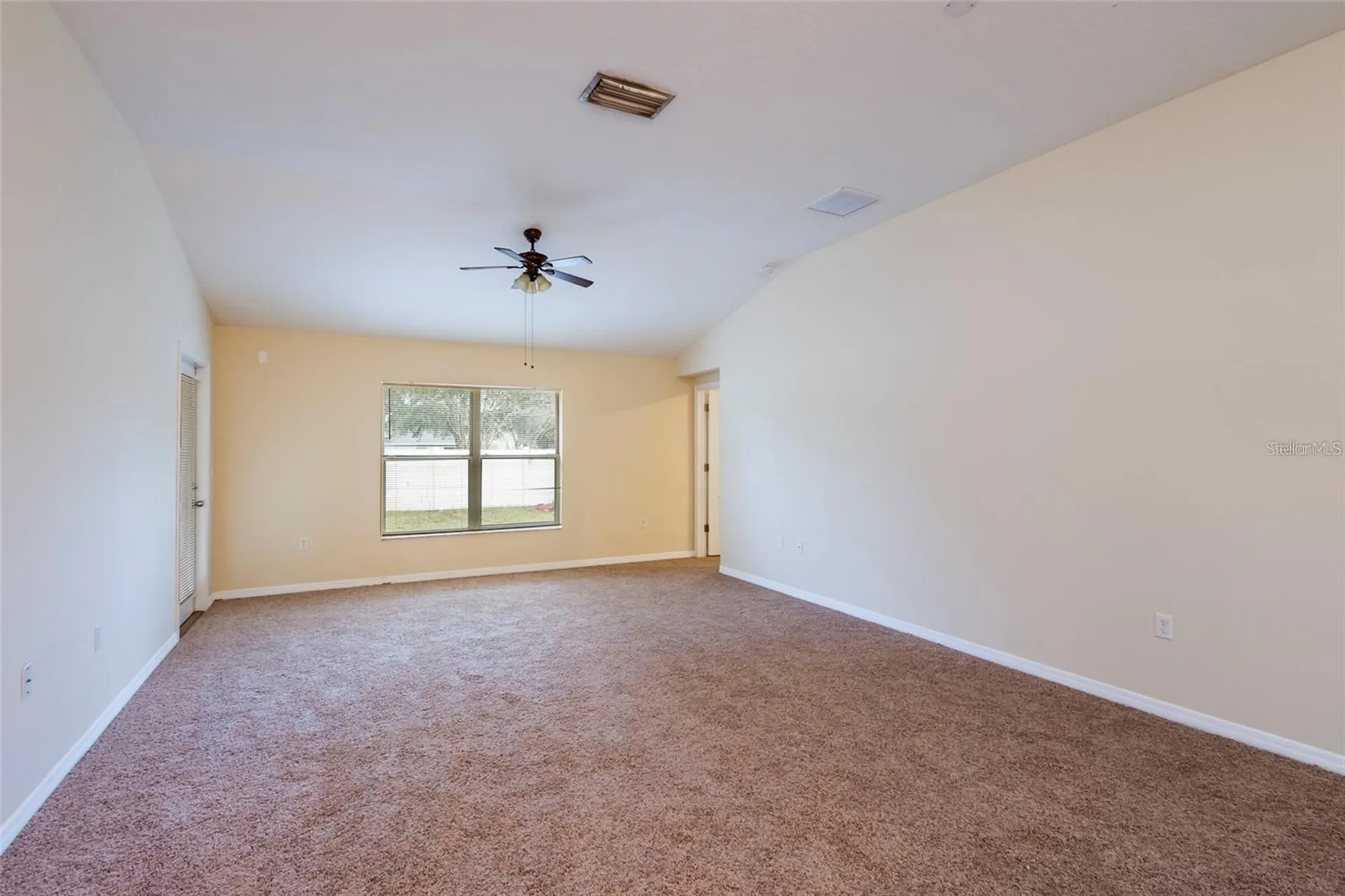 8117 Alamosa Wood Avenue Ruskin FL 33573