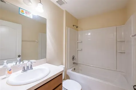 8117 Alamosa Wood Avenue Ruskin FL 33573