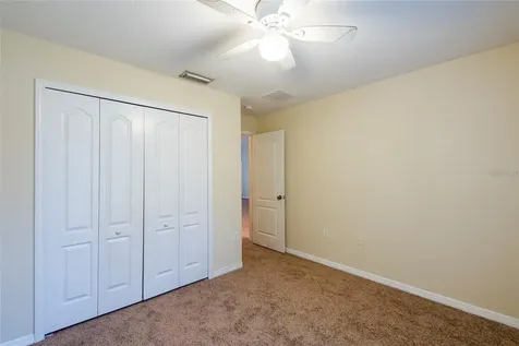 8117 Alamosa Wood Avenue Ruskin FL 33573