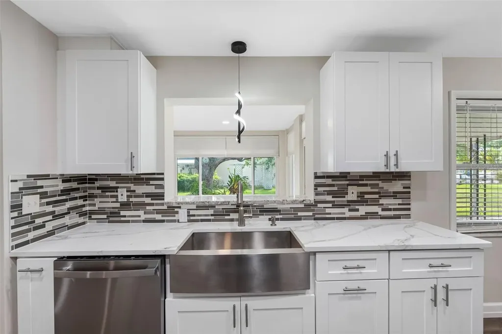 624 Orange Street Palm Harbor FL 34683