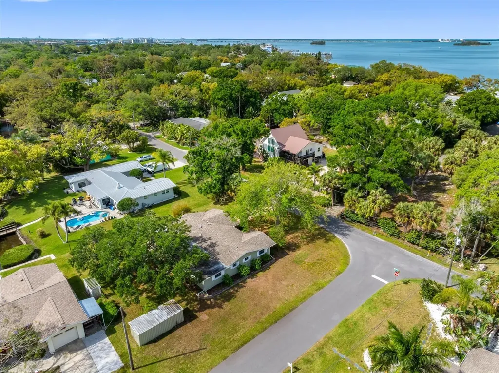 624 Orange Street Palm Harbor FL 34683
