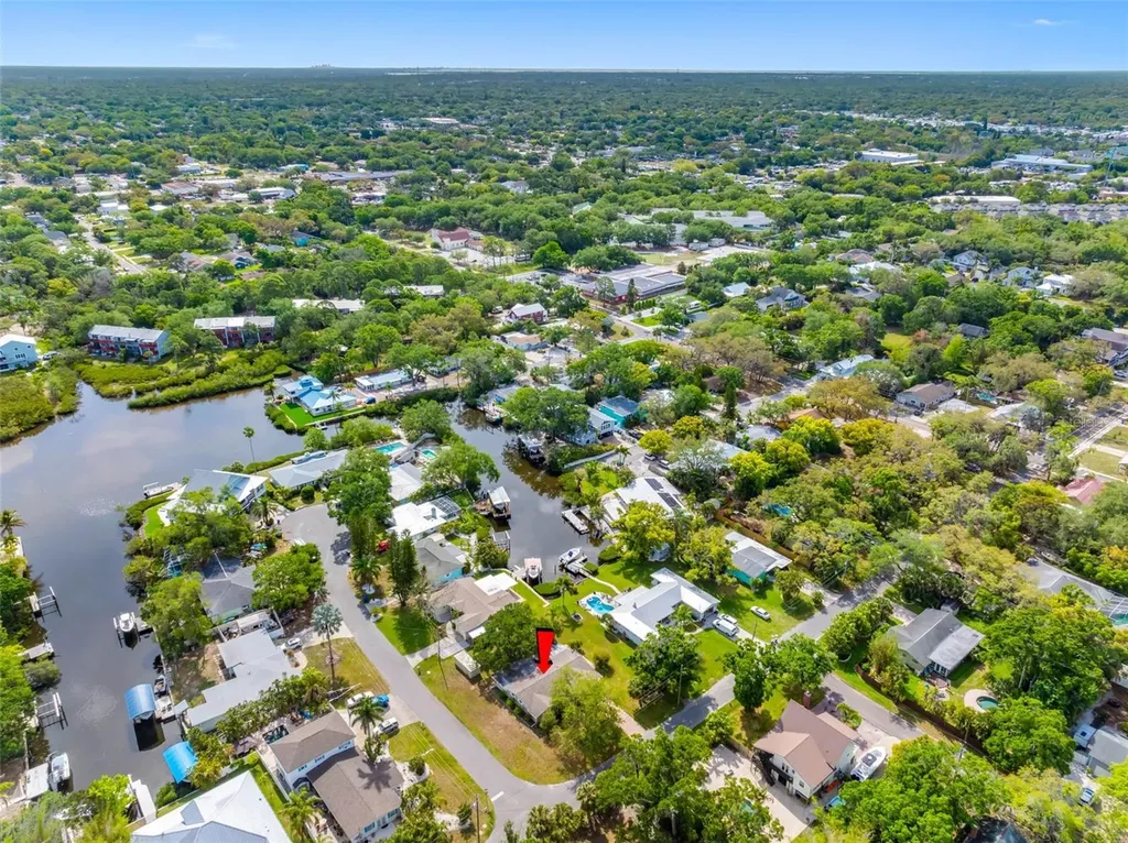 624 Orange Street Palm Harbor FL 34683