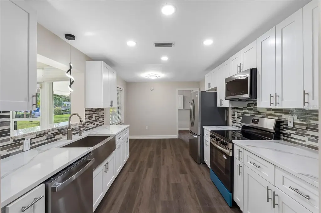 624 Orange Street Palm Harbor FL 34683