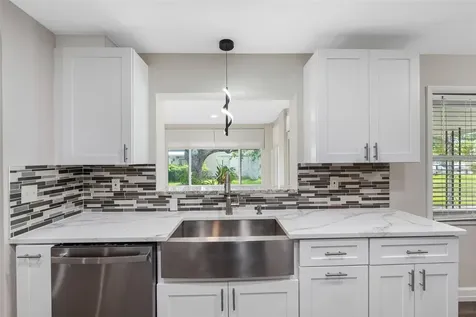 624 Orange Street Palm Harbor FL 34683