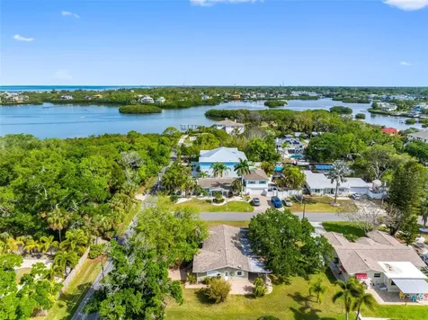 624 Orange Street Palm Harbor FL 34683