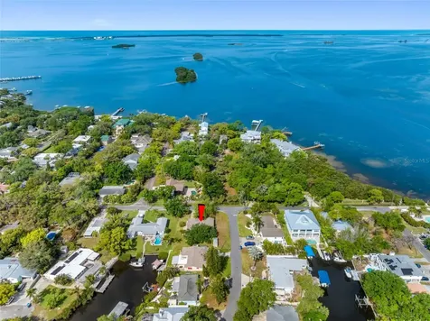 624 Orange Street Palm Harbor FL 34683
