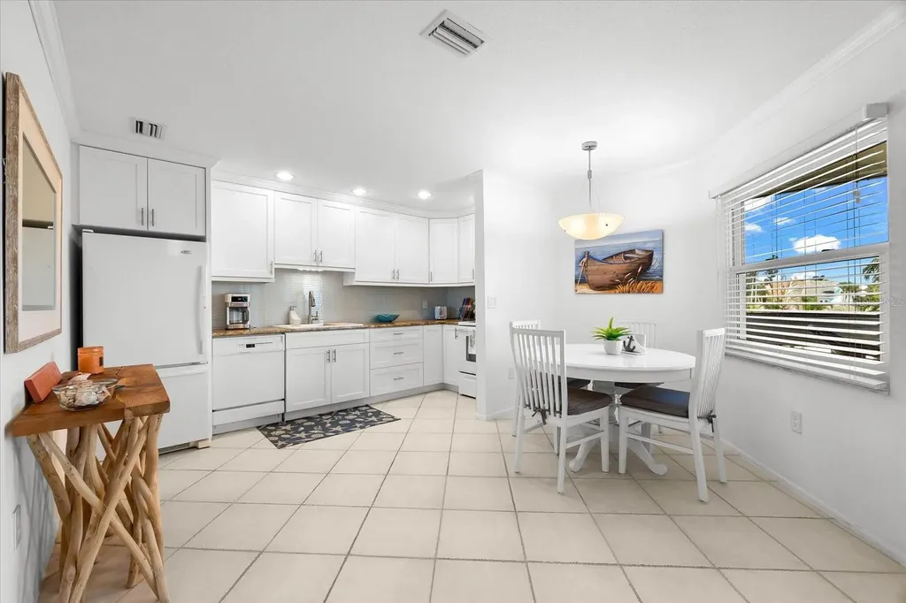 6708 Sarasea Circle Sarasota FL 34242