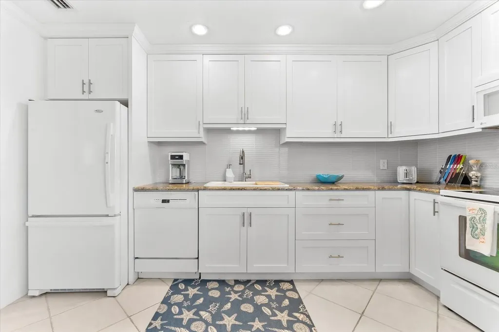 6708 Sarasea Circle Sarasota FL 34242