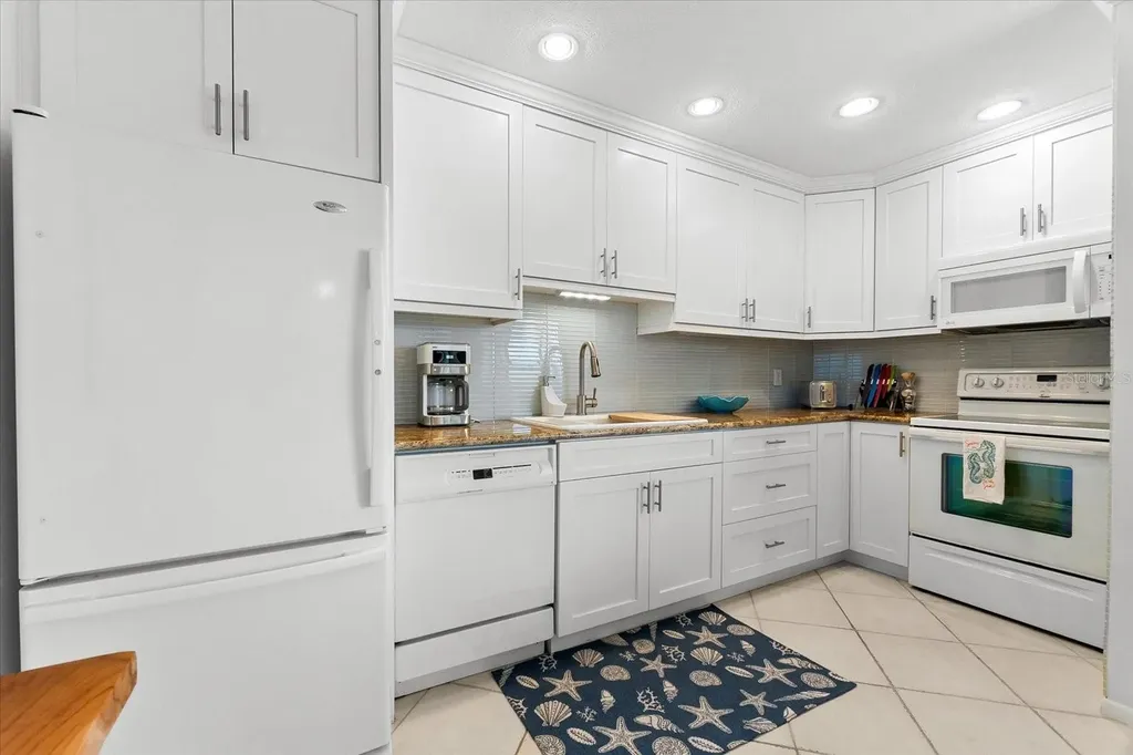 6708 Sarasea Circle Sarasota FL 34242