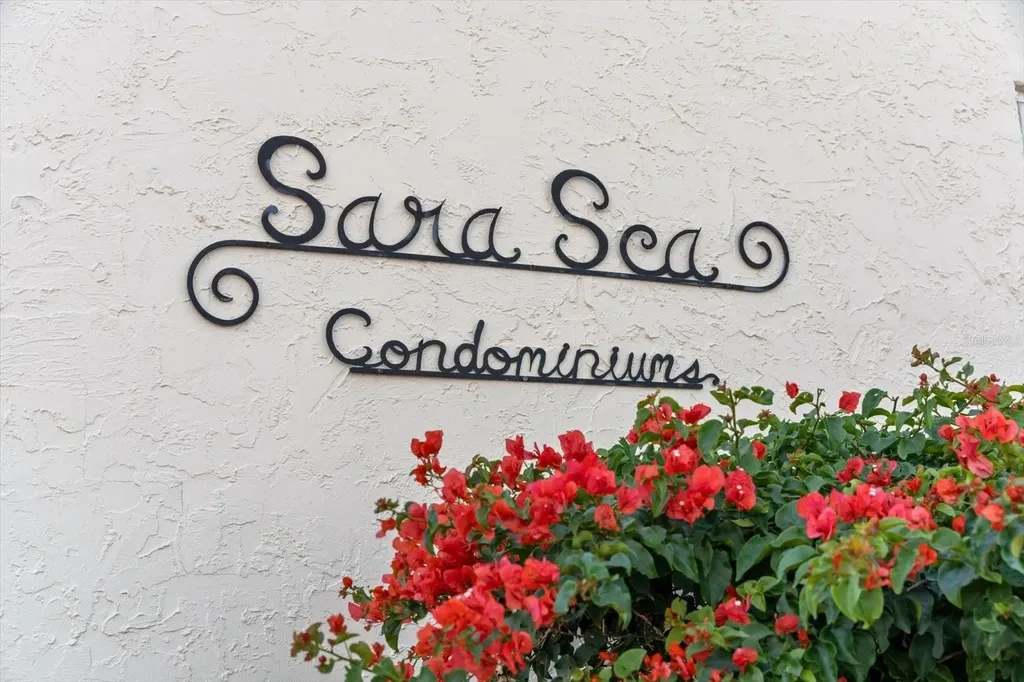 6708 Sarasea Circle Sarasota FL 34242