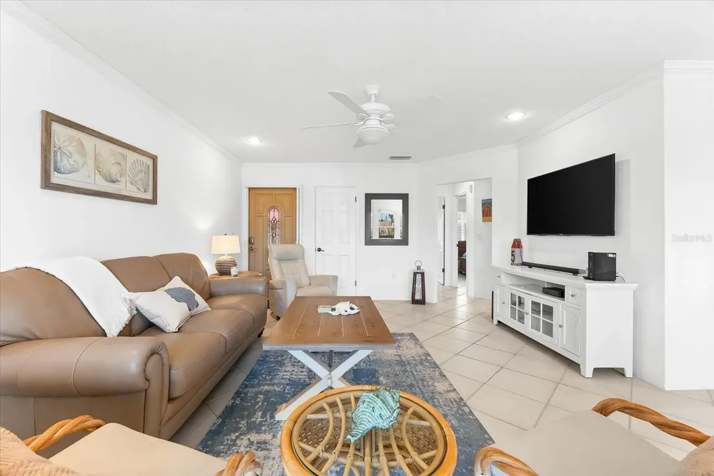 6708 Sarasea Circle Sarasota FL 34242