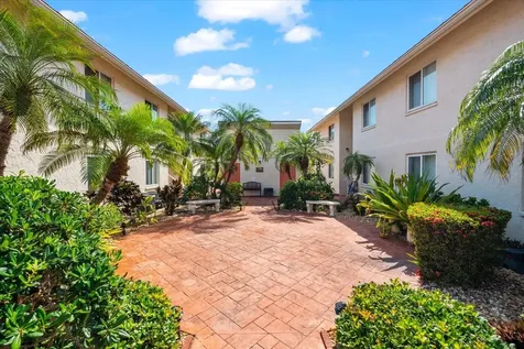 6708 Sarasea Circle Sarasota FL 34242
