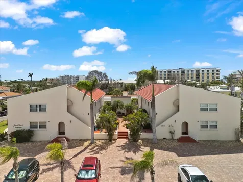 6708 Sarasea Circle Sarasota FL 34242
