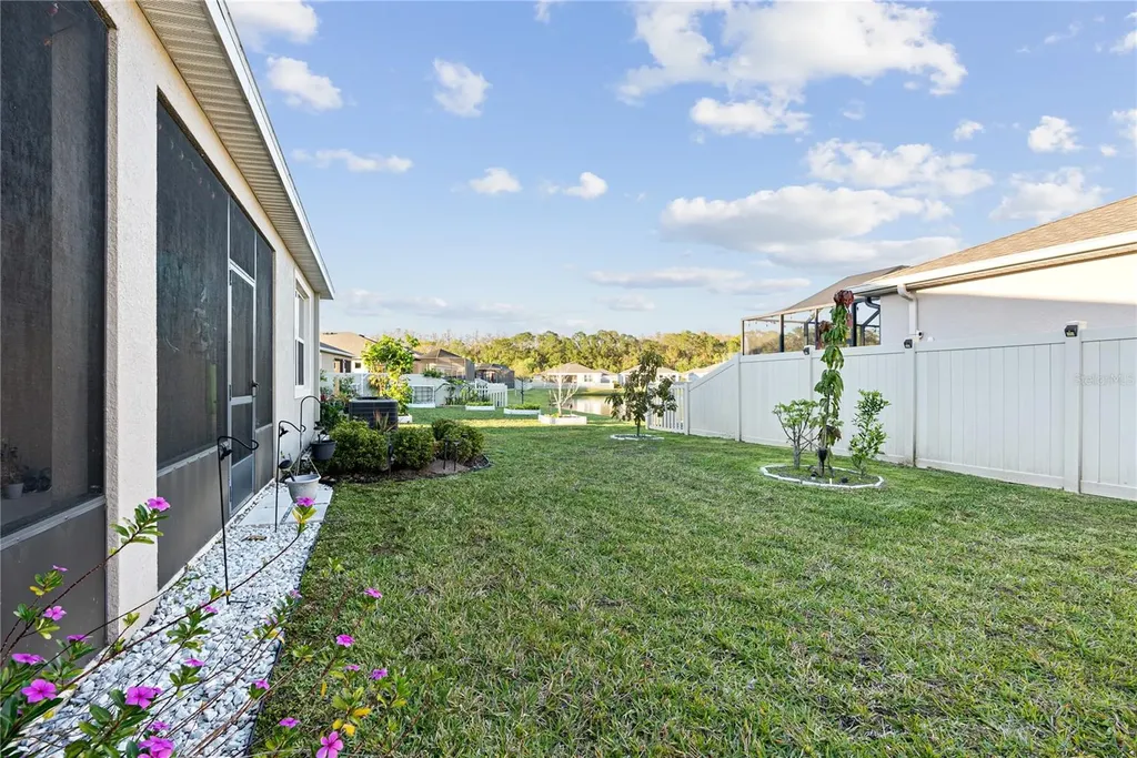 1092 Pipestone Place Wesley Chapel FL 33543