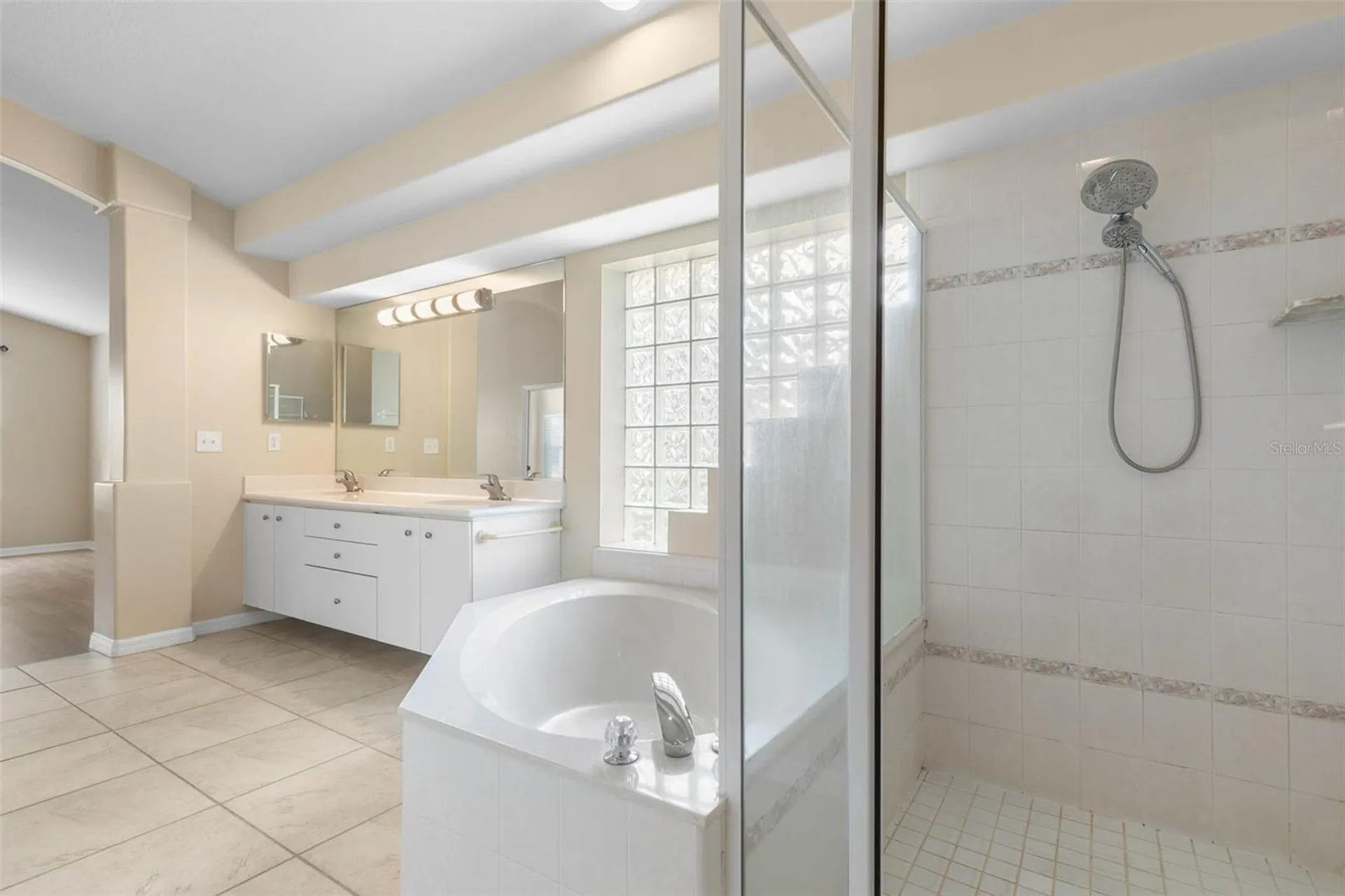 60 Villa Lago Lane Ormond Beach FL 32174