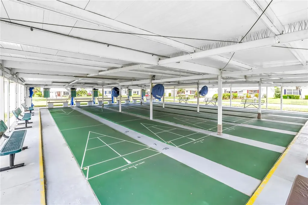 9210 40th Street N Pinellas Park FL 33782