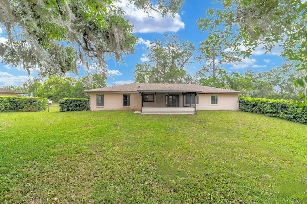 1140 NE 20th Avenue Ocala FL 34470