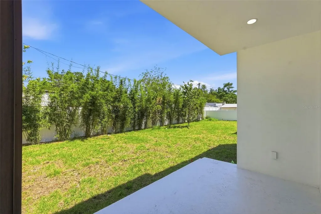 2525 18th Avenue N St Petersburg FL 33713
