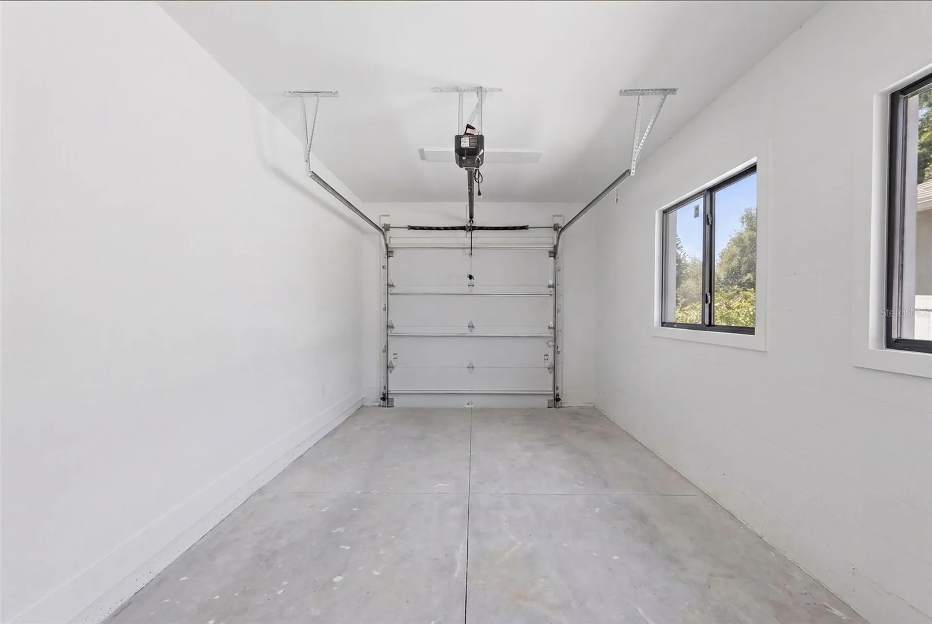 2525 18th Avenue N St Petersburg FL 33713