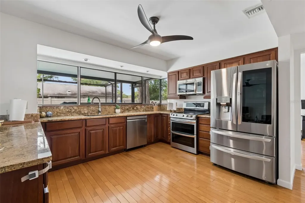 15824 Knollview Drive Tampa FL 33624