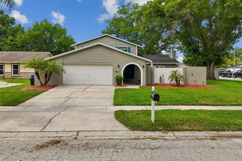 15824 Knollview Drive Tampa FL 33624