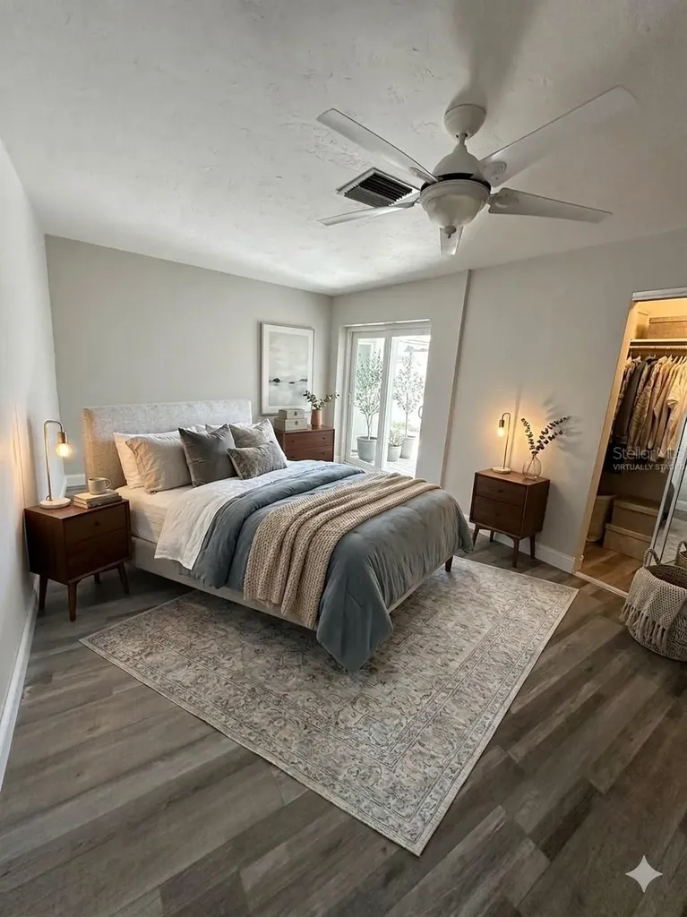 143 N Boca Ciega Point St Petersburg FL 33708