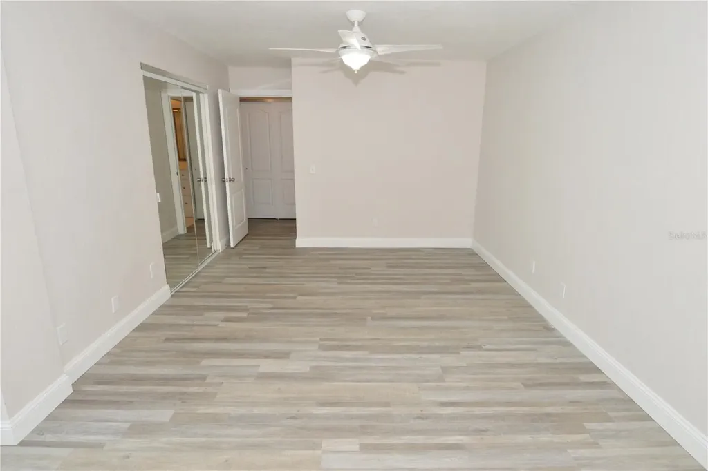 143 N Boca Ciega Point St Petersburg FL 33708