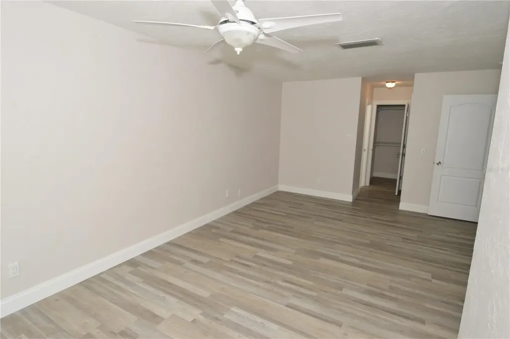143 N Boca Ciega Point St Petersburg FL 33708