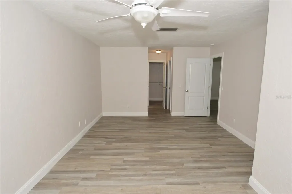 143 N Boca Ciega Point St Petersburg FL 33708