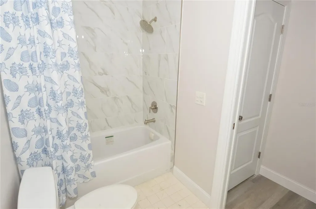 143 N Boca Ciega Point St Petersburg FL 33708