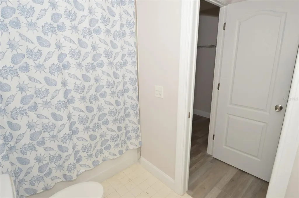 143 N Boca Ciega Point St Petersburg FL 33708