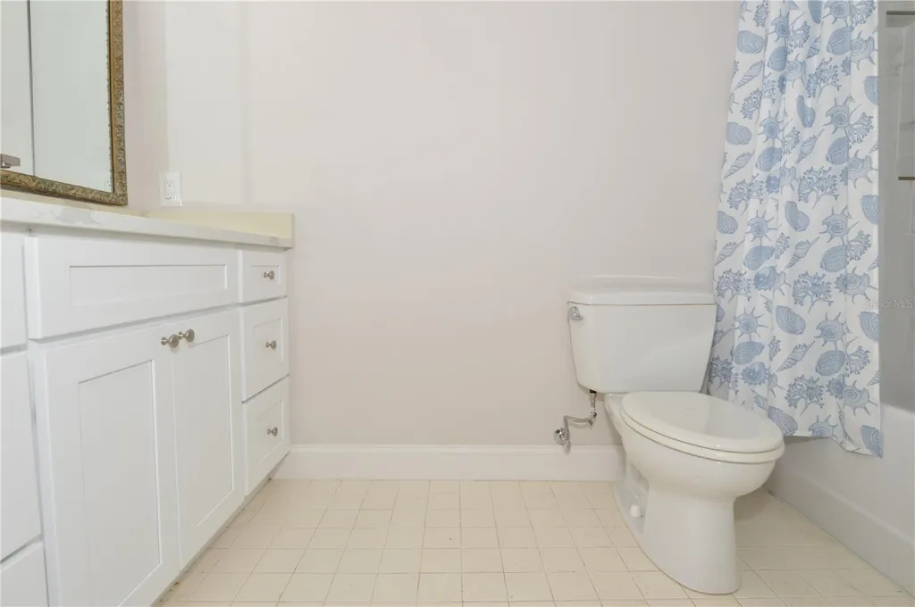143 N Boca Ciega Point St Petersburg FL 33708