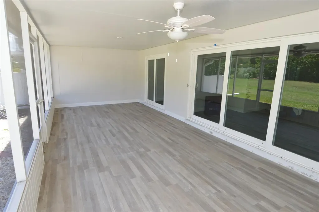 143 N Boca Ciega Point St Petersburg FL 33708